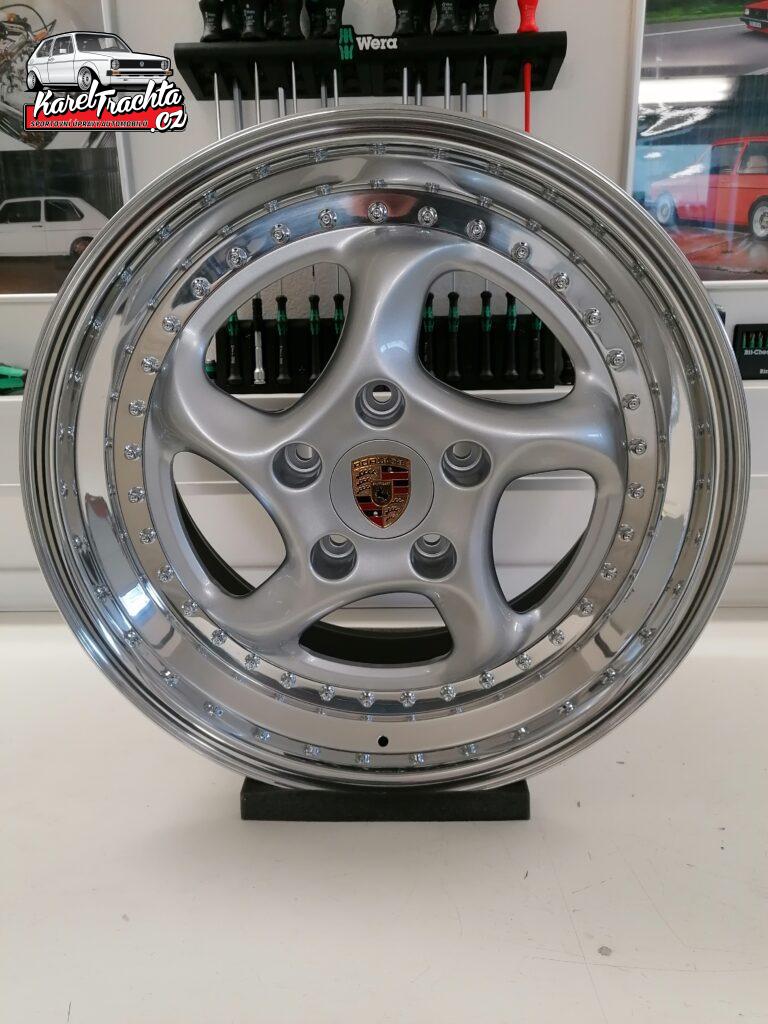 Přečtete si více ze článku Weinkath 18″ kola Porsche – kompletní renovace