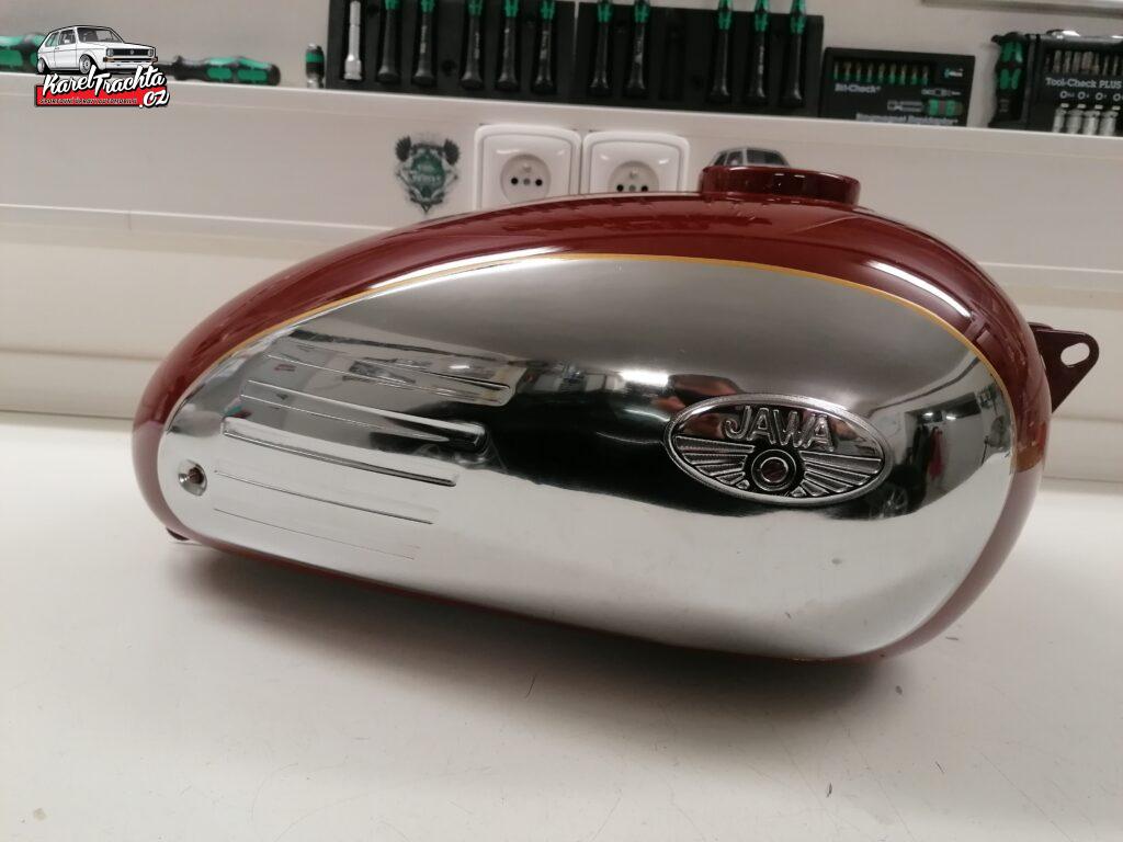 Přečtete si více ze článku Jawa Panelka verze pro UK