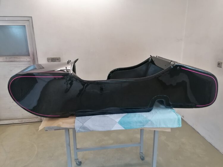 Přečtete si více ze článku Ural nádrž+sidecar